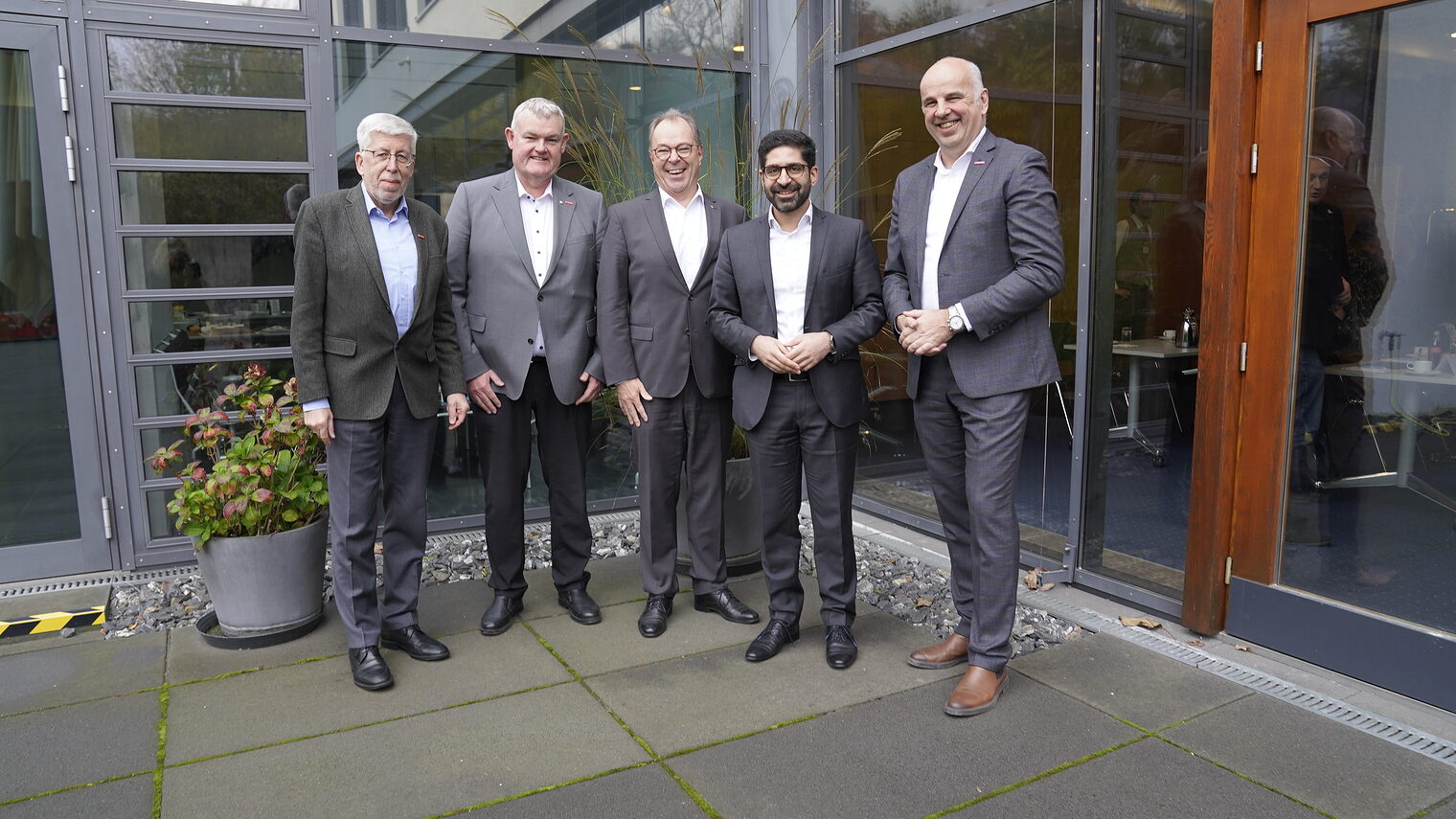 (v.l.n.r.): Bernhard Mundschenk, Alexander Repp, Wolfgang Kramwinkel, Kaweh Mansoori und Stefan Füll