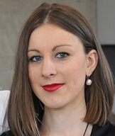 Portraitfoto Daphne Spiegel Preisträgerin Schmuck und Gerät